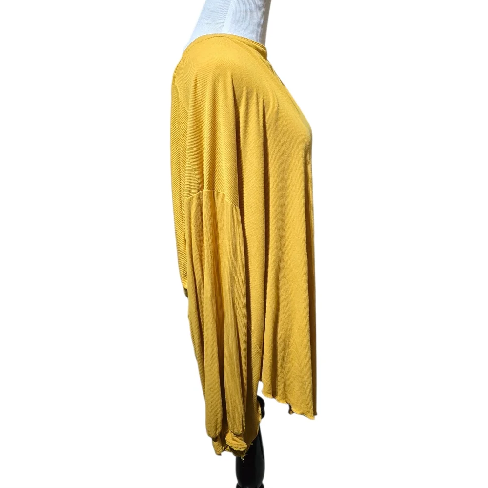 FREE PEOPLE Shimmy Shake Open Back Long Sleeve Top Mustard Yellow Sz Medium